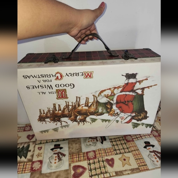 Other - 🎄140 Christmas Suitcase with Santa Design